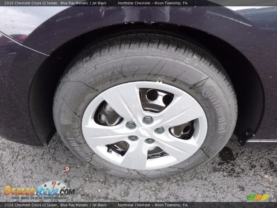 2016 Chevrolet Cruze LS Sedan Wheel Photo #10