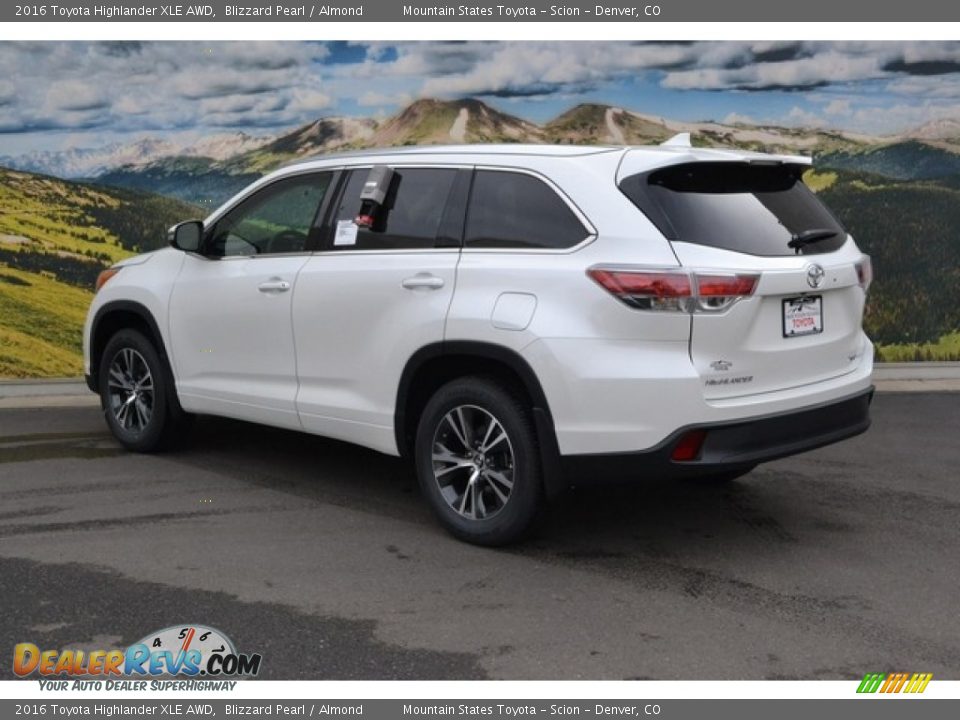 2016 Toyota Highlander XLE AWD Blizzard Pearl / Almond Photo #3