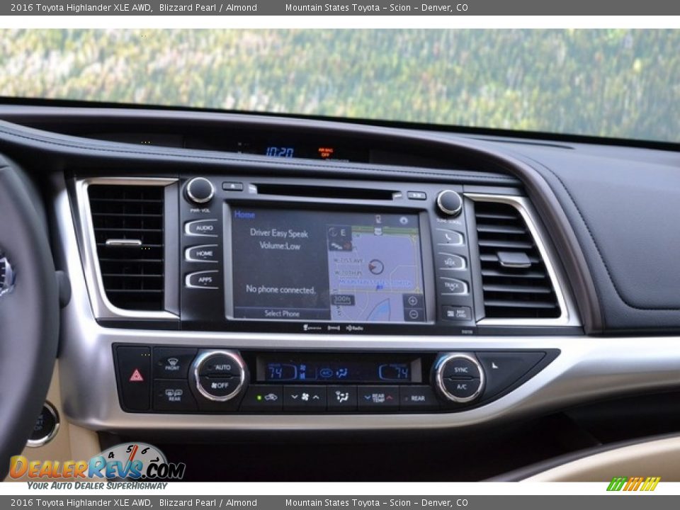 2016 Toyota Highlander XLE AWD Blizzard Pearl / Almond Photo #6