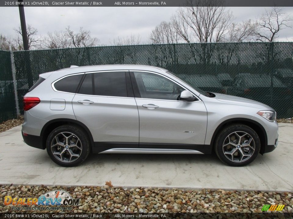 2016 BMW X1 xDrive28i Glacier Silver Metallic / Black Photo #2