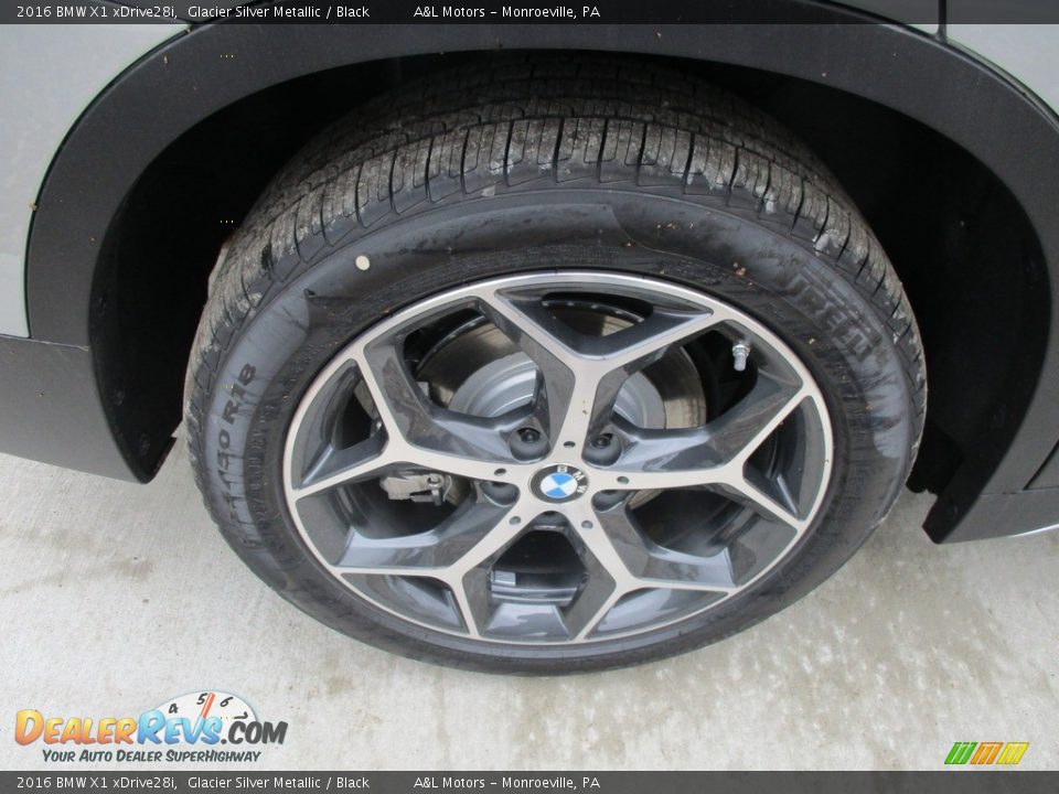 2016 BMW X1 xDrive28i Glacier Silver Metallic / Black Photo #3