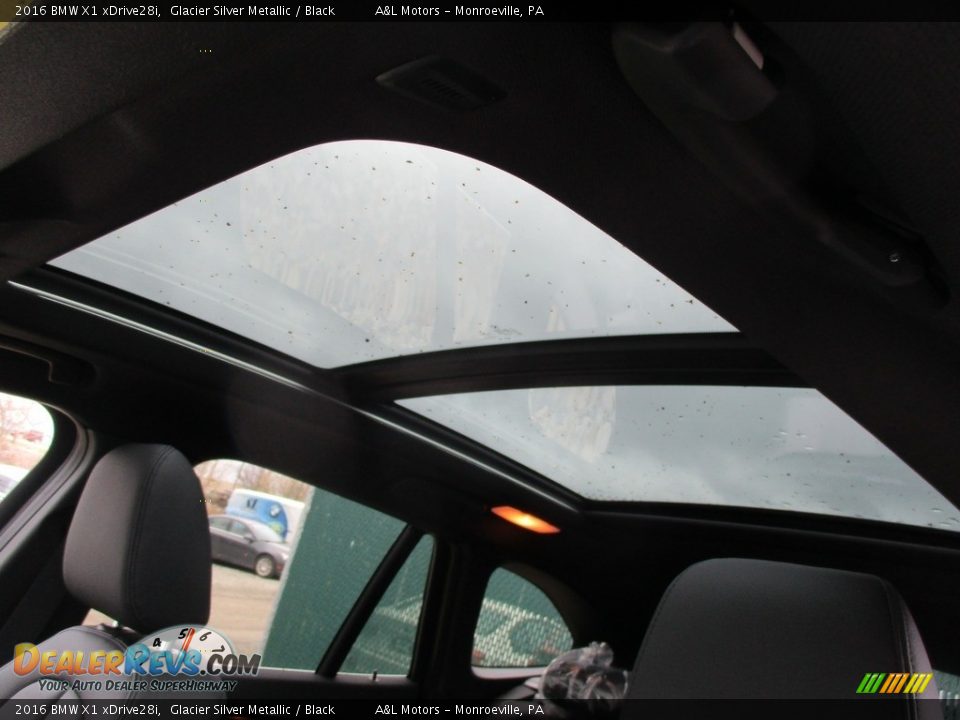 2016 BMW X1 xDrive28i Glacier Silver Metallic / Black Photo #11