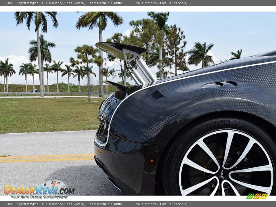2008 Bugatti Veyron 16.4 Mansory Linea Vivere Pearl Metallic / White Photo #38