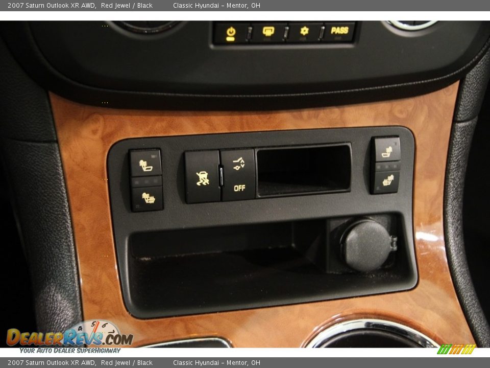 2007 Saturn Outlook XR AWD Red Jewel / Black Photo #9