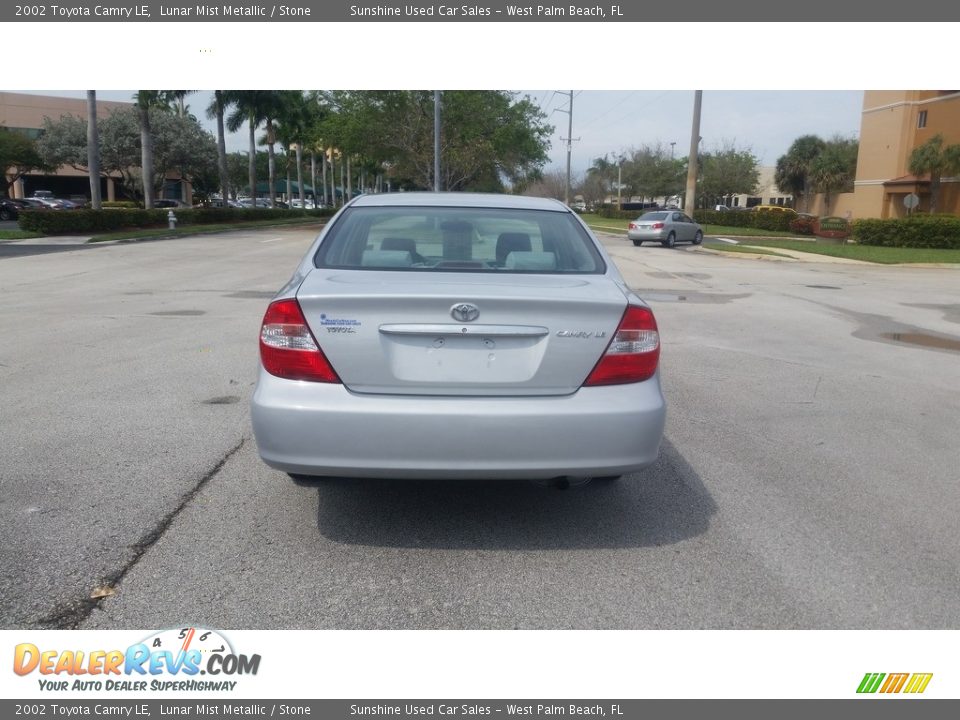 2002 Toyota Camry LE Lunar Mist Metallic / Stone Photo #4
