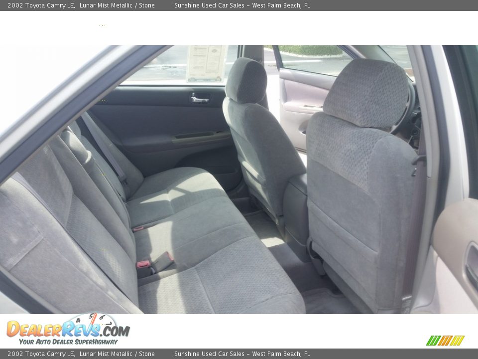 2002 Toyota Camry LE Lunar Mist Metallic / Stone Photo #16