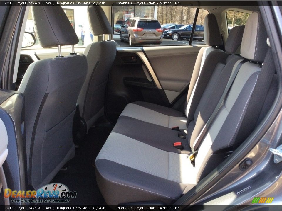 2013 Toyota RAV4 XLE AWD Magnetic Gray Metallic / Ash Photo #17