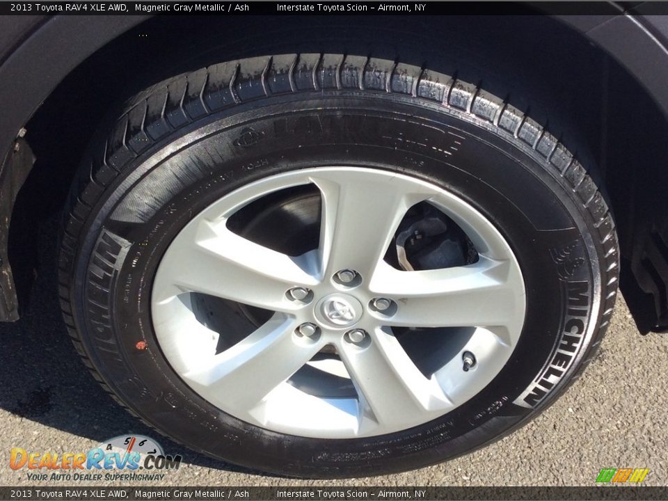 2013 Toyota RAV4 XLE AWD Magnetic Gray Metallic / Ash Photo #22