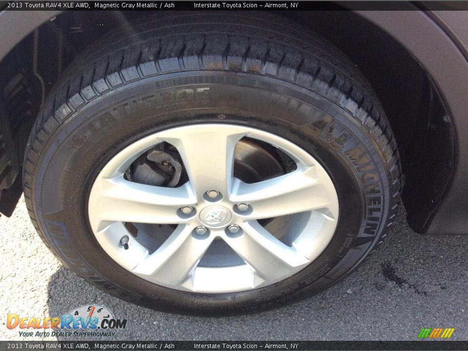 2013 Toyota RAV4 XLE AWD Magnetic Gray Metallic / Ash Photo #23