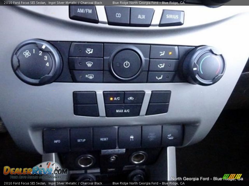 2010 Ford Focus SES Sedan Ingot Silver Metallic / Charcoal Black Photo #21