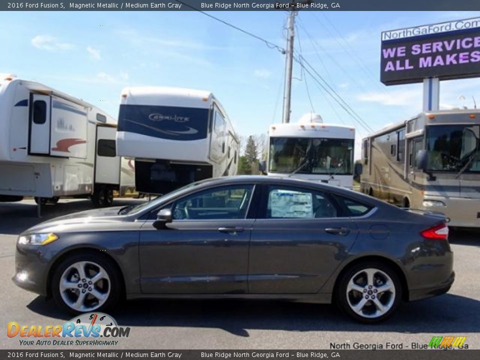 2016 Ford Fusion S Magnetic Metallic / Medium Earth Gray Photo #2