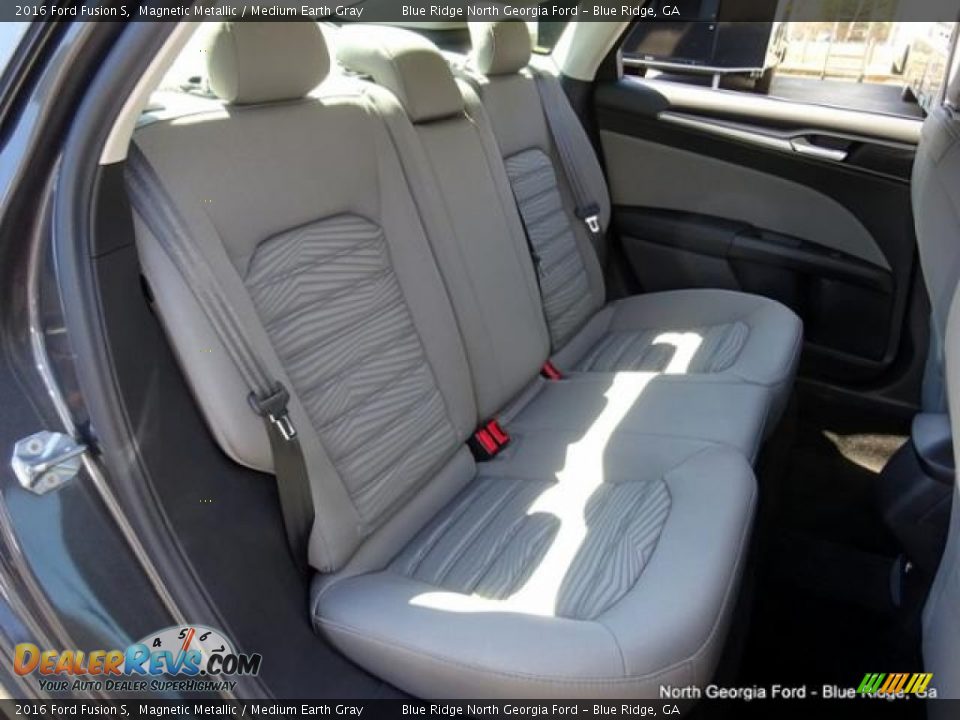 2016 Ford Fusion S Magnetic Metallic / Medium Earth Gray Photo #14
