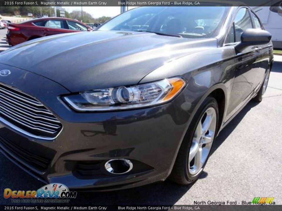 2016 Ford Fusion S Magnetic Metallic / Medium Earth Gray Photo #33