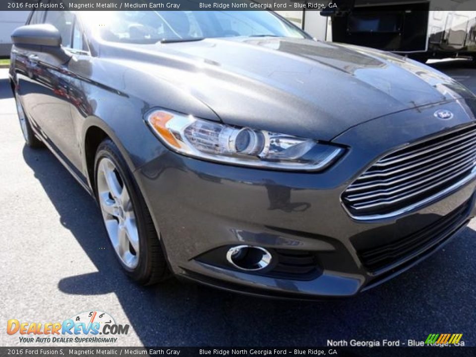 2016 Ford Fusion S Magnetic Metallic / Medium Earth Gray Photo #34