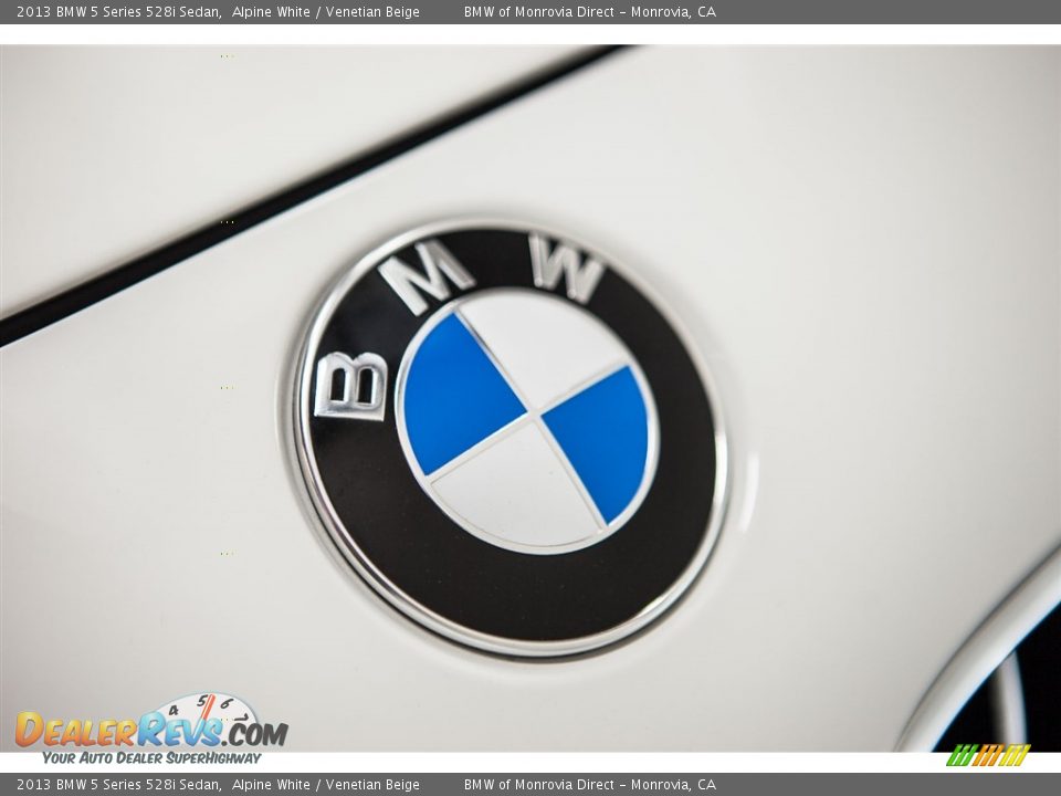 2013 BMW 5 Series 528i Sedan Alpine White / Venetian Beige Photo #28