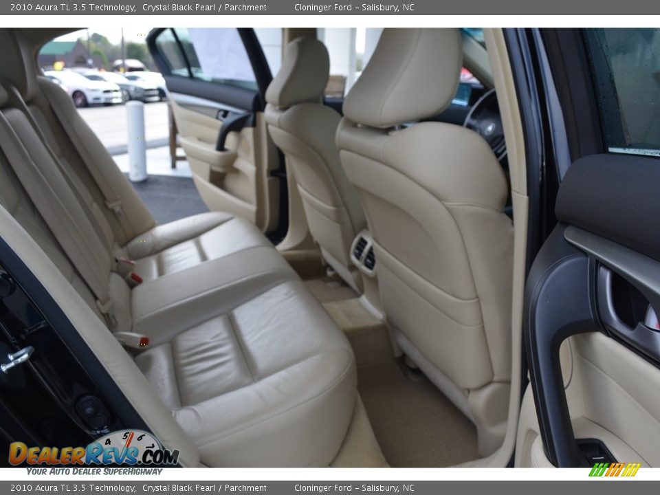2010 Acura TL 3.5 Technology Crystal Black Pearl / Parchment Photo #14