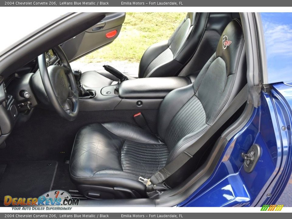 Front Seat of 2004 Chevrolet Corvette Z06 Photo #41