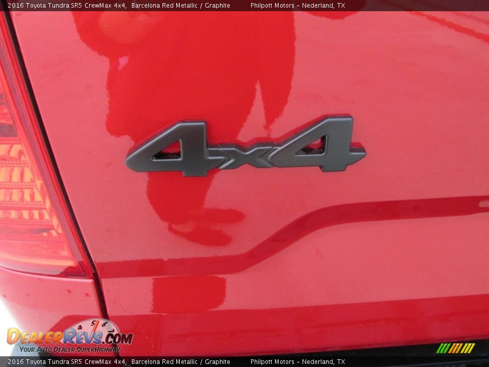 2016 Toyota Tundra SR5 CrewMax 4x4 Barcelona Red Metallic / Graphite Photo #18