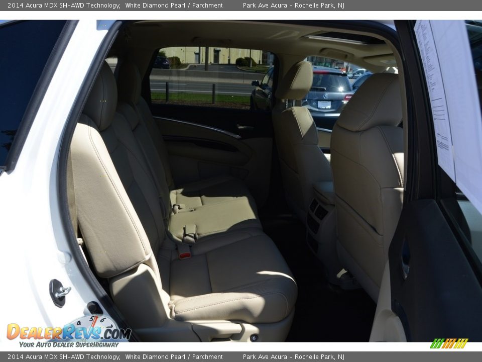 2014 Acura MDX SH-AWD Technology White Diamond Pearl / Parchment Photo #27