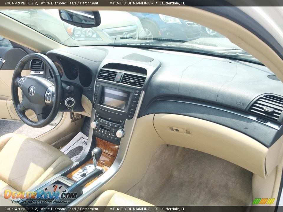 2004 Acura TL 3.2 White Diamond Pearl / Parchment Photo #18