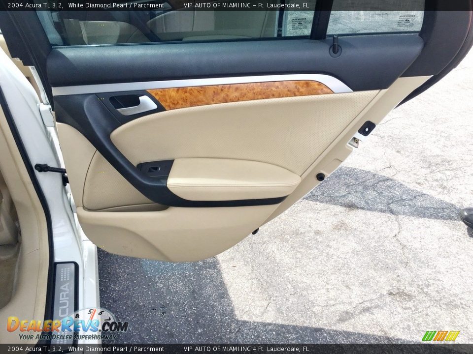 2004 Acura TL 3.2 White Diamond Pearl / Parchment Photo #22