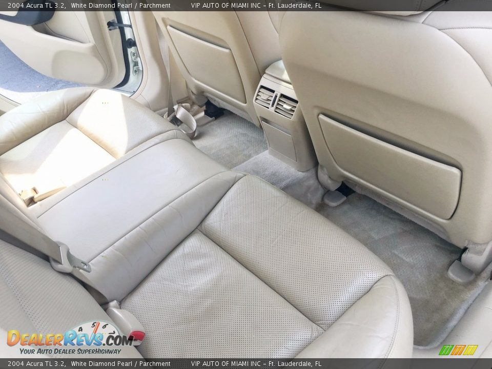 2004 Acura TL 3.2 White Diamond Pearl / Parchment Photo #26