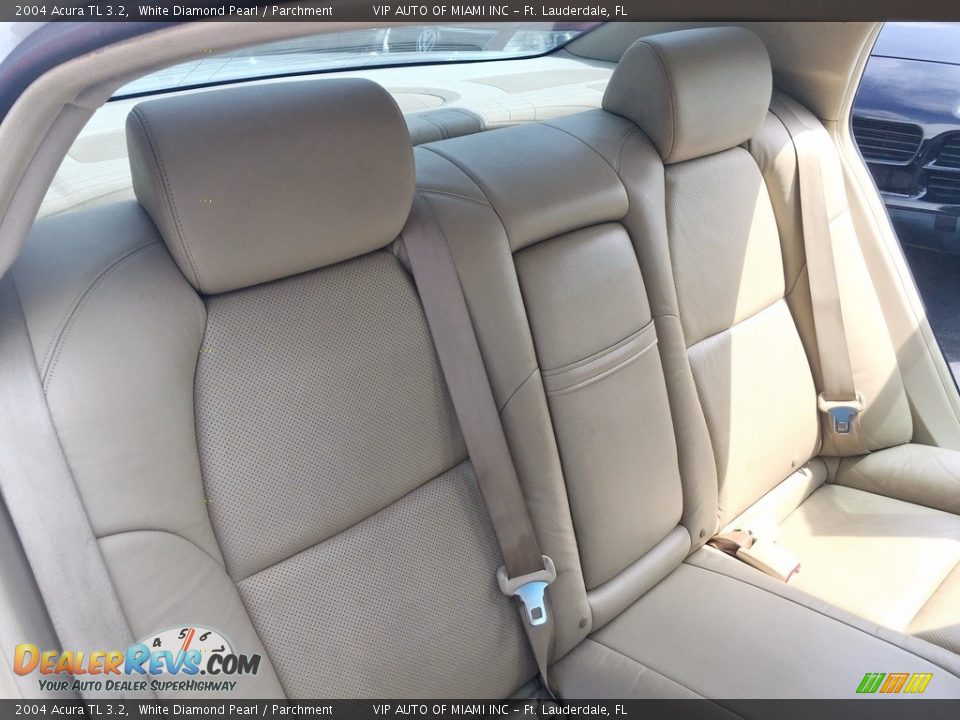 2004 Acura TL 3.2 White Diamond Pearl / Parchment Photo #27