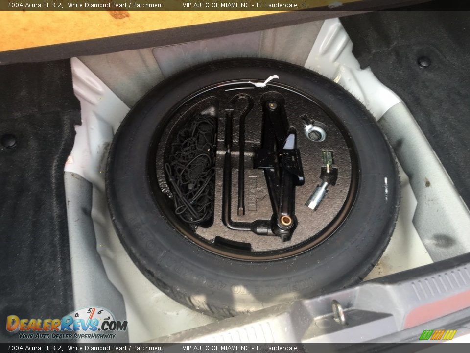 2004 Acura TL 3.2 White Diamond Pearl / Parchment Photo #28