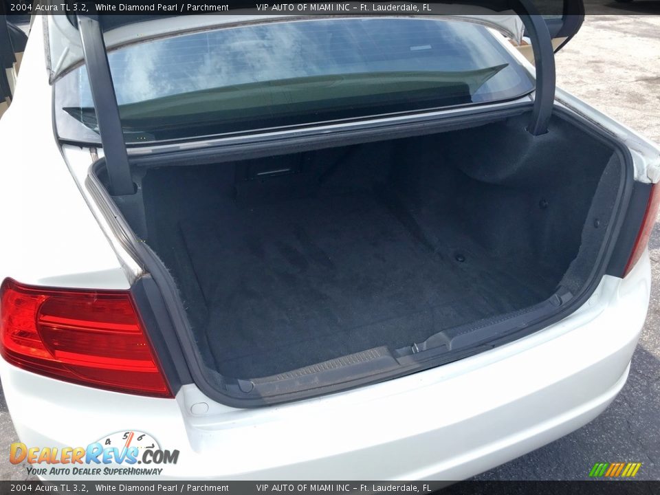 2004 Acura TL 3.2 White Diamond Pearl / Parchment Photo #29