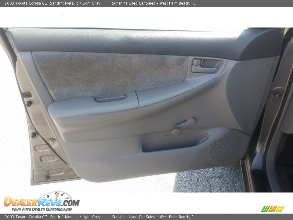 2003 Toyota Corolla CE Sandrift Metallic / Light Gray Photo #12
