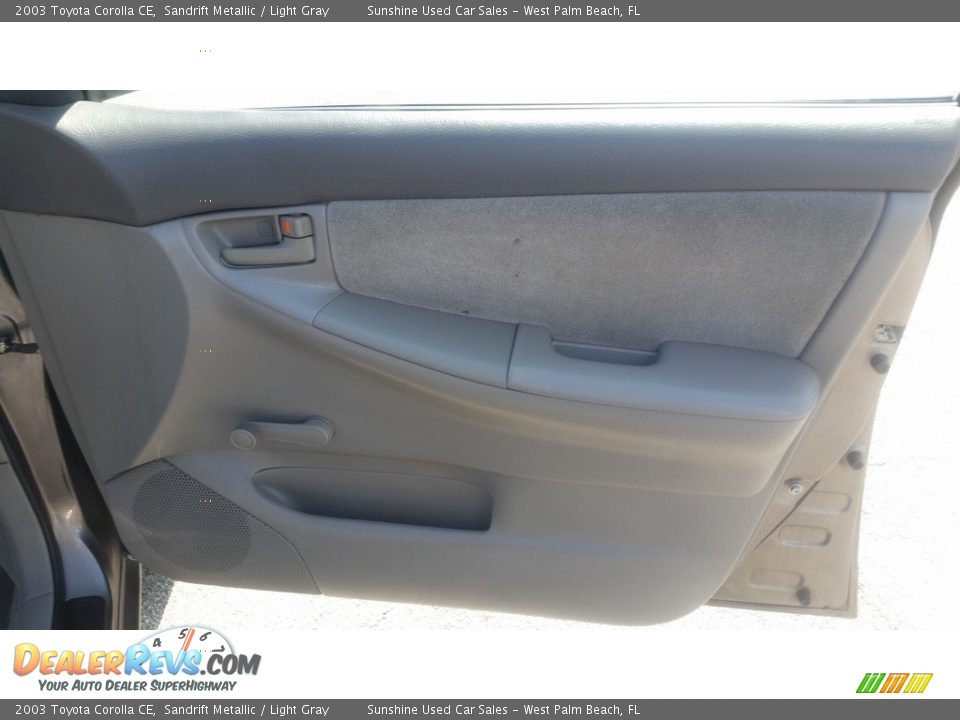2003 Toyota Corolla CE Sandrift Metallic / Light Gray Photo #18