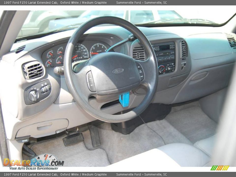 1997 Ford F150 Lariat Extended Cab Oxford White / Medium Graphite Photo #3