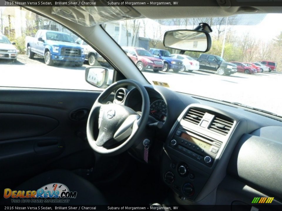 2016 Nissan Versa S Sedan Brilliant Silver / Charcoal Photo #10