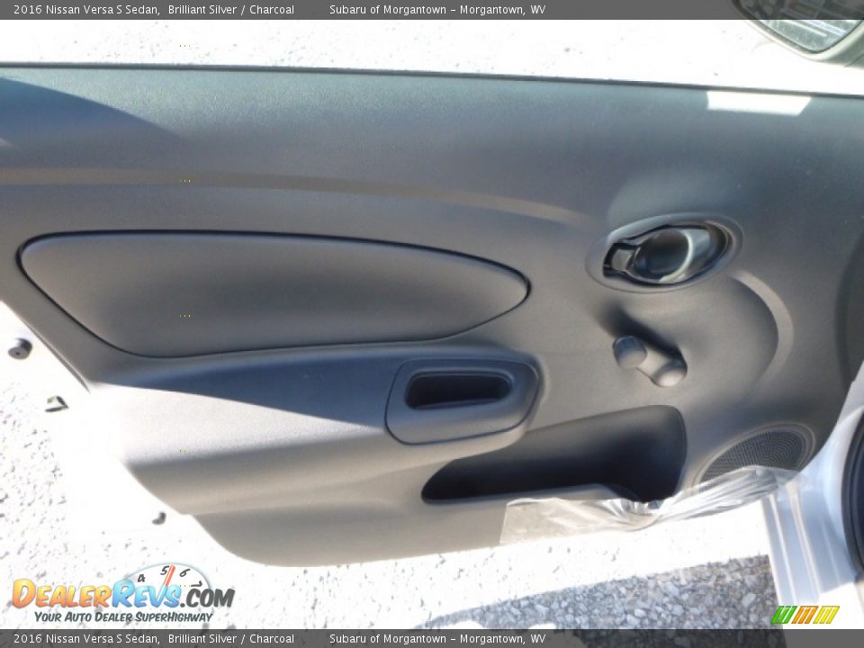 2016 Nissan Versa S Sedan Brilliant Silver / Charcoal Photo #13