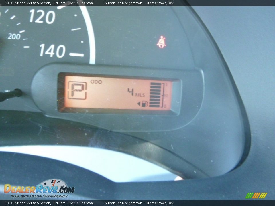 2016 Nissan Versa S Sedan Brilliant Silver / Charcoal Photo #16