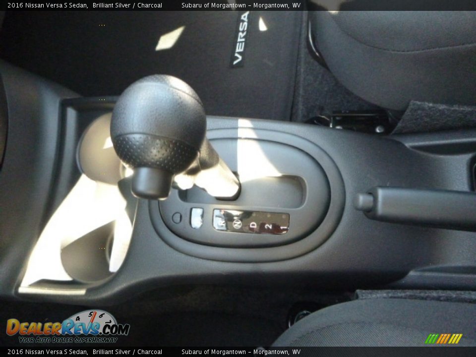 2016 Nissan Versa S Sedan Shifter Photo #18