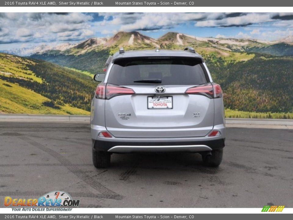 2016 Toyota RAV4 XLE AWD Silver Sky Metallic / Black Photo #4