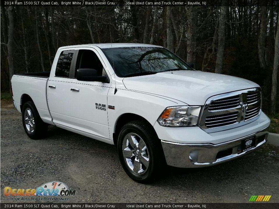 Front 3/4 View of 2014 Ram 1500 SLT Quad Cab Photo #3