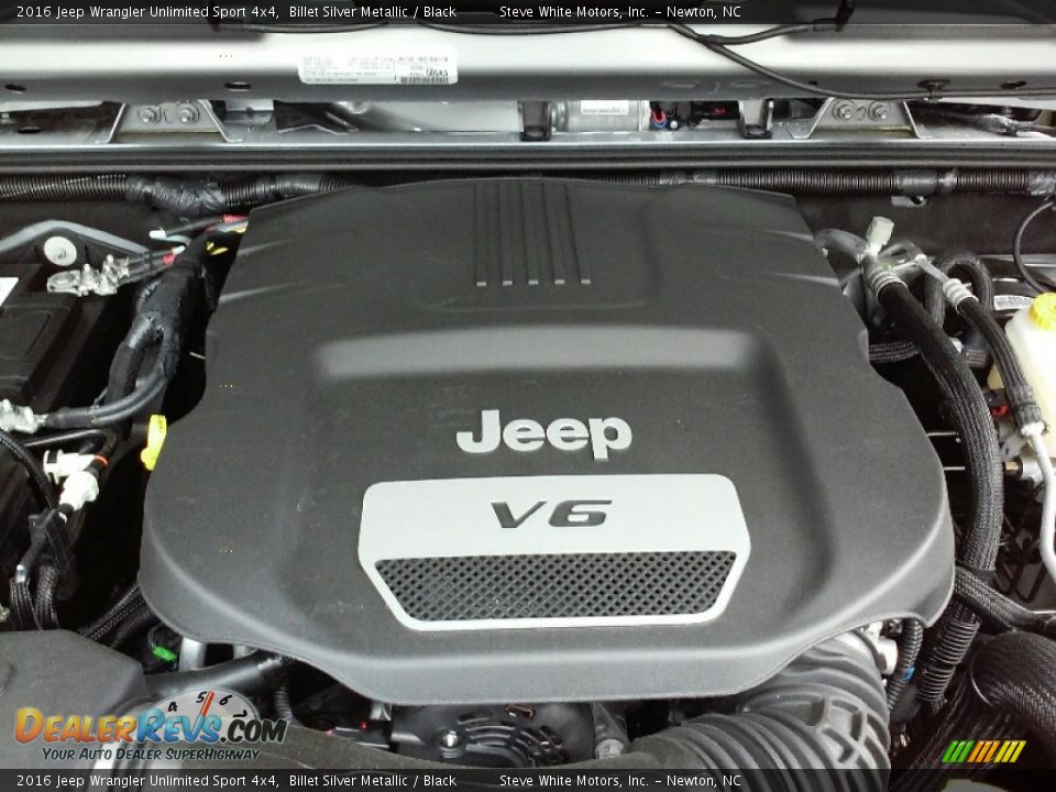 2016 Jeep Wrangler Unlimited Sport 4x4 Billet Silver Metallic / Black Photo #8