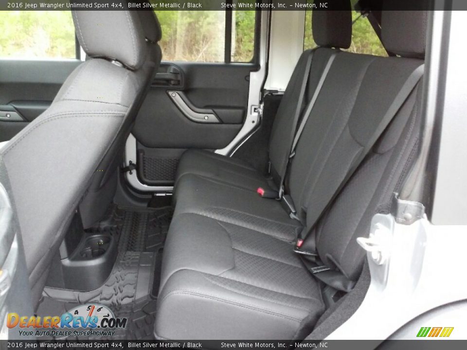2016 Jeep Wrangler Unlimited Sport 4x4 Billet Silver Metallic / Black Photo #15