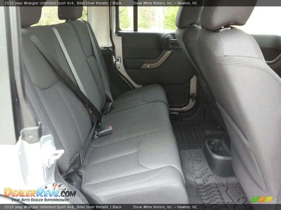 2016 Jeep Wrangler Unlimited Sport 4x4 Billet Silver Metallic / Black Photo #18
