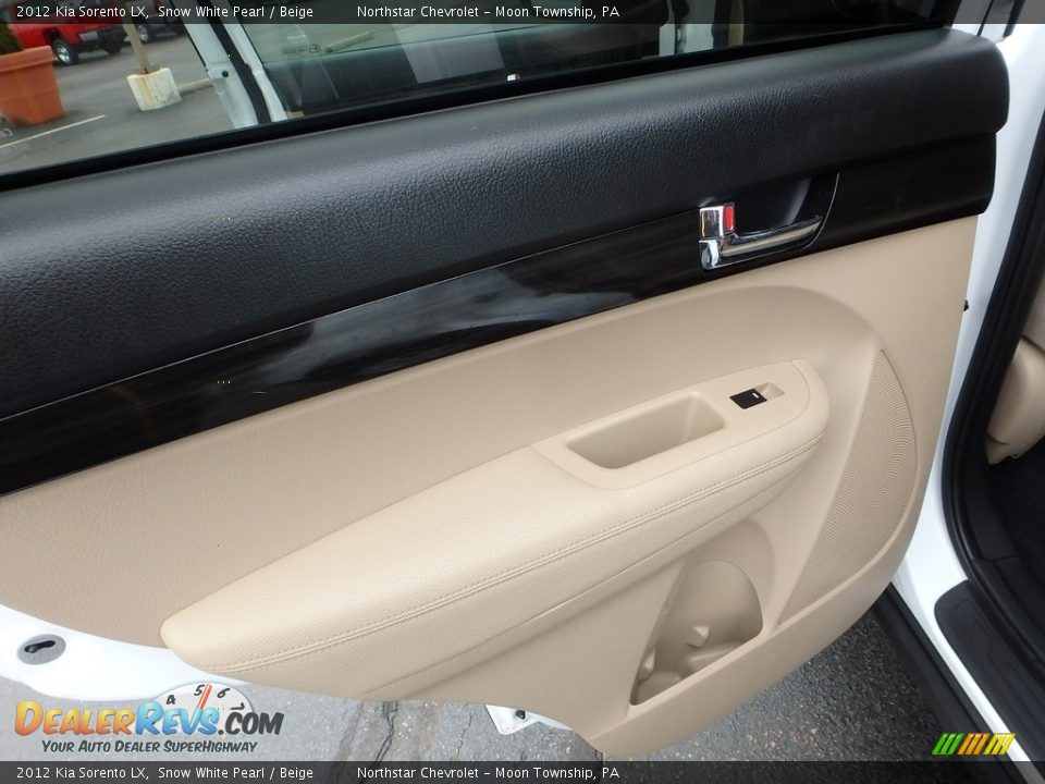 2012 Kia Sorento LX Snow White Pearl / Beige Photo #23