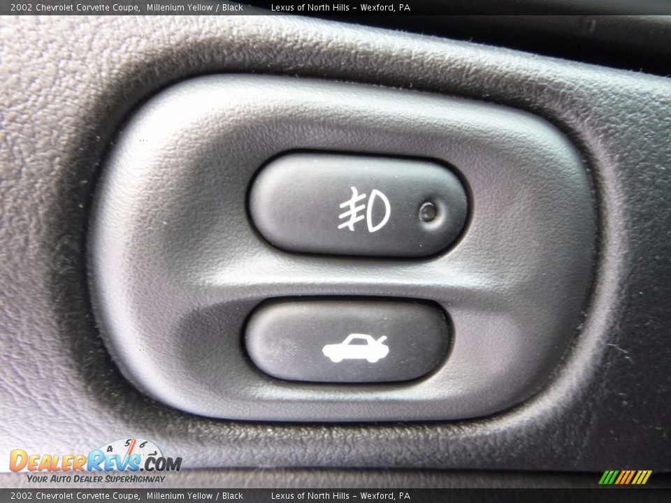 2002 Chevrolet Corvette Coupe Millenium Yellow / Black Photo #16