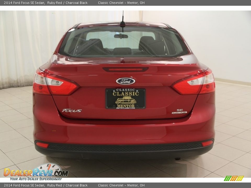 2014 Ford Focus SE Sedan Ruby Red / Charcoal Black Photo #14