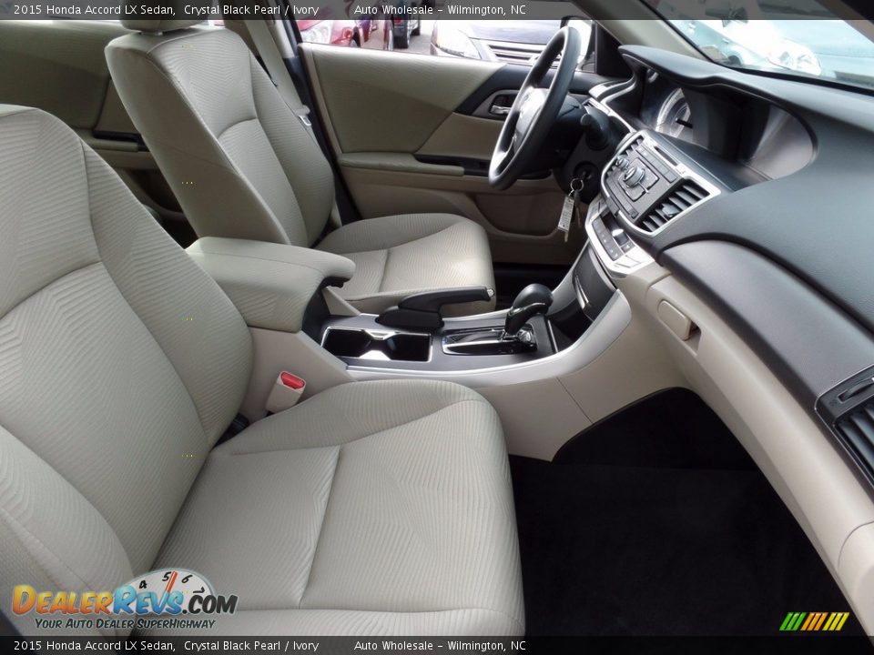 2015 Honda Accord LX Sedan Crystal Black Pearl / Ivory Photo #13