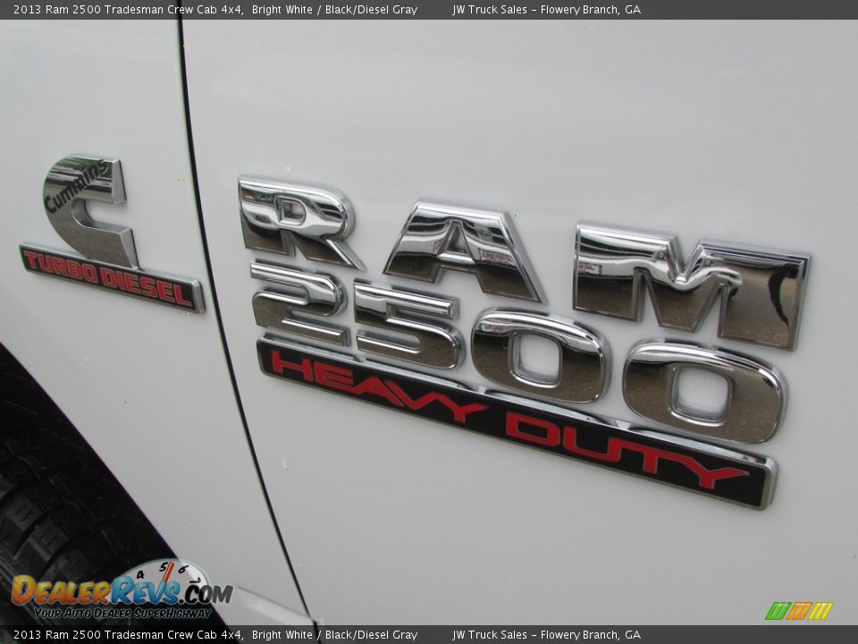 2013 Ram 2500 Tradesman Crew Cab 4x4 Bright White / Black/Diesel Gray Photo #9