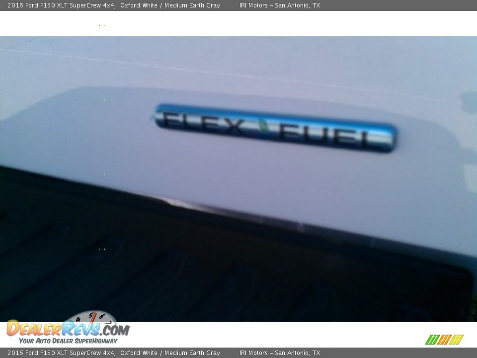 2016 Ford F150 XLT SuperCrew 4x4 Oxford White / Medium Earth Gray Photo #6