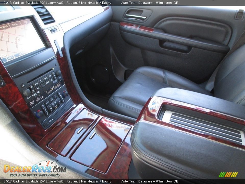 2013 Cadillac Escalade ESV Luxury AWD Radiant Silver Metallic / Ebony Photo #16