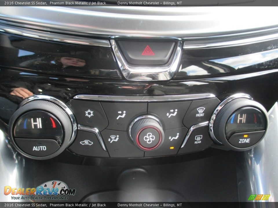 Controls of 2016 Chevrolet SS Sedan Photo #13