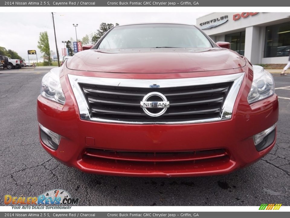 2014 Nissan Altima 2.5 S Cayenne Red / Charcoal Photo #2